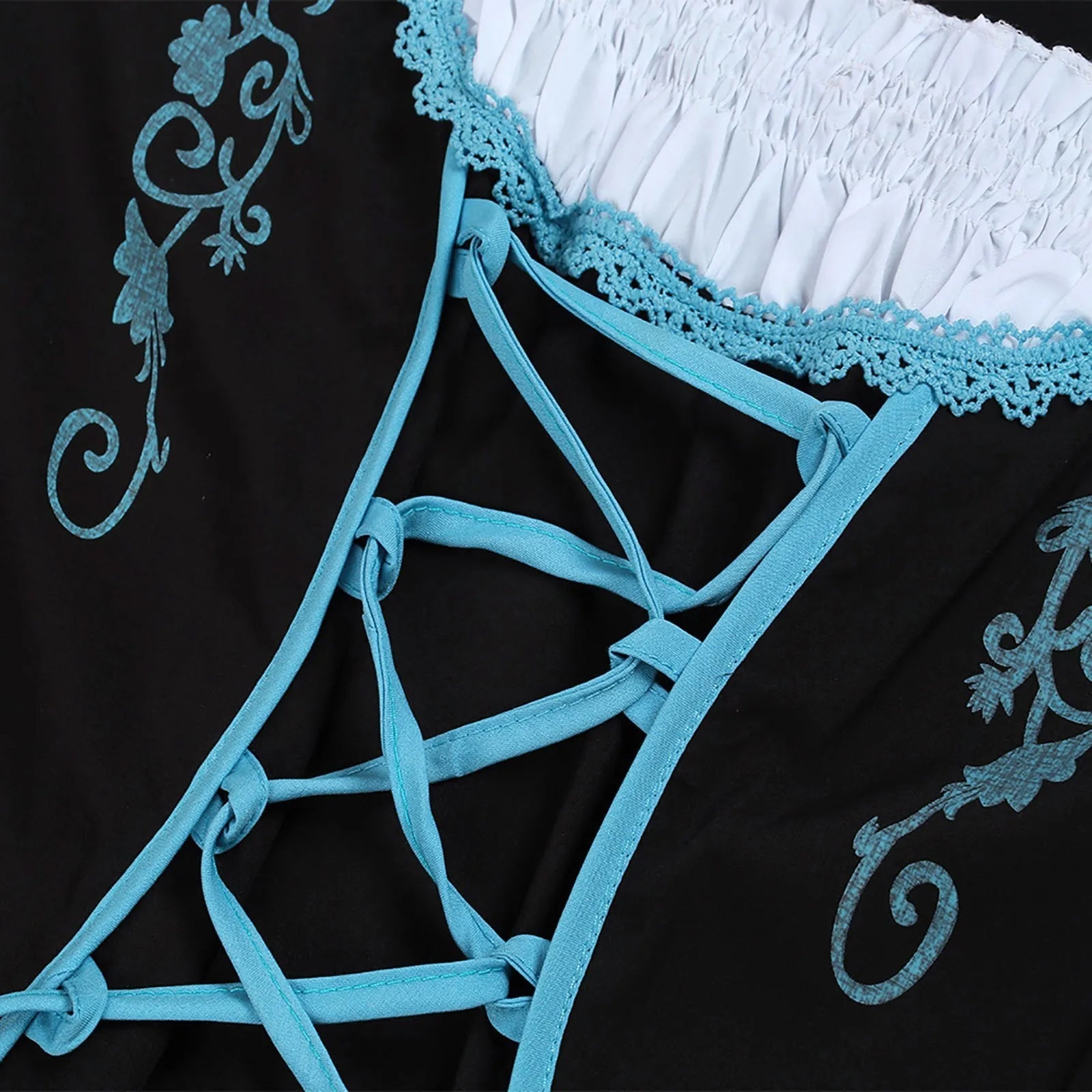 Ayla Damen Trachtenkleid | Modernes Dirndl mit Ausgefallenem Ausschnitt 4